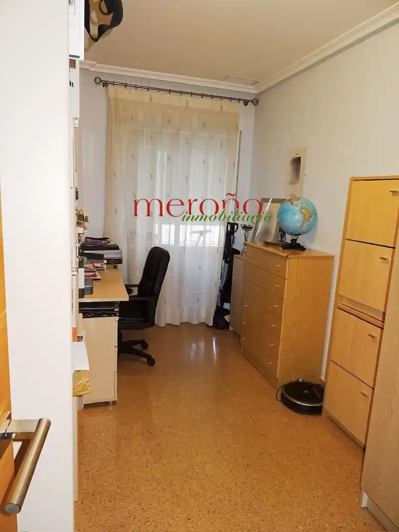 Habitación de Piso en venta en Elche / Elx con Aire acondicionado, Parquet y Amueblado