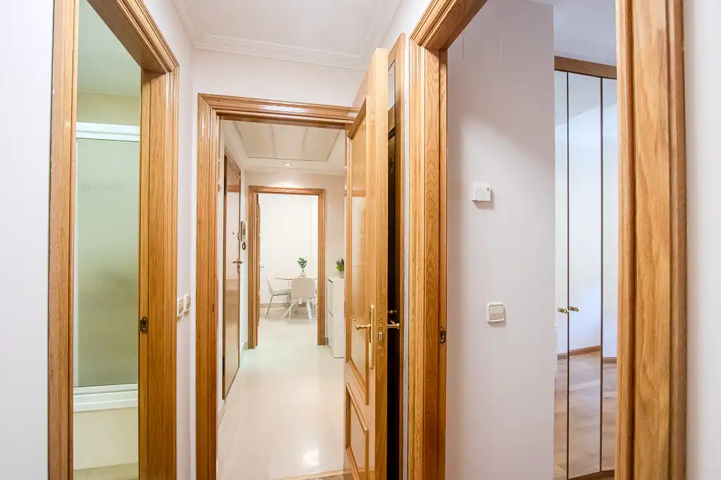 Flat for rent in Madrid  with Air Conditioner, Private garden and Storage room