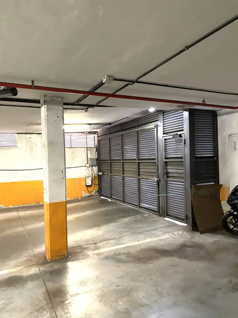 Parking de Piso en venta en Gijón  con Calefacción, Parquet y Trastero
