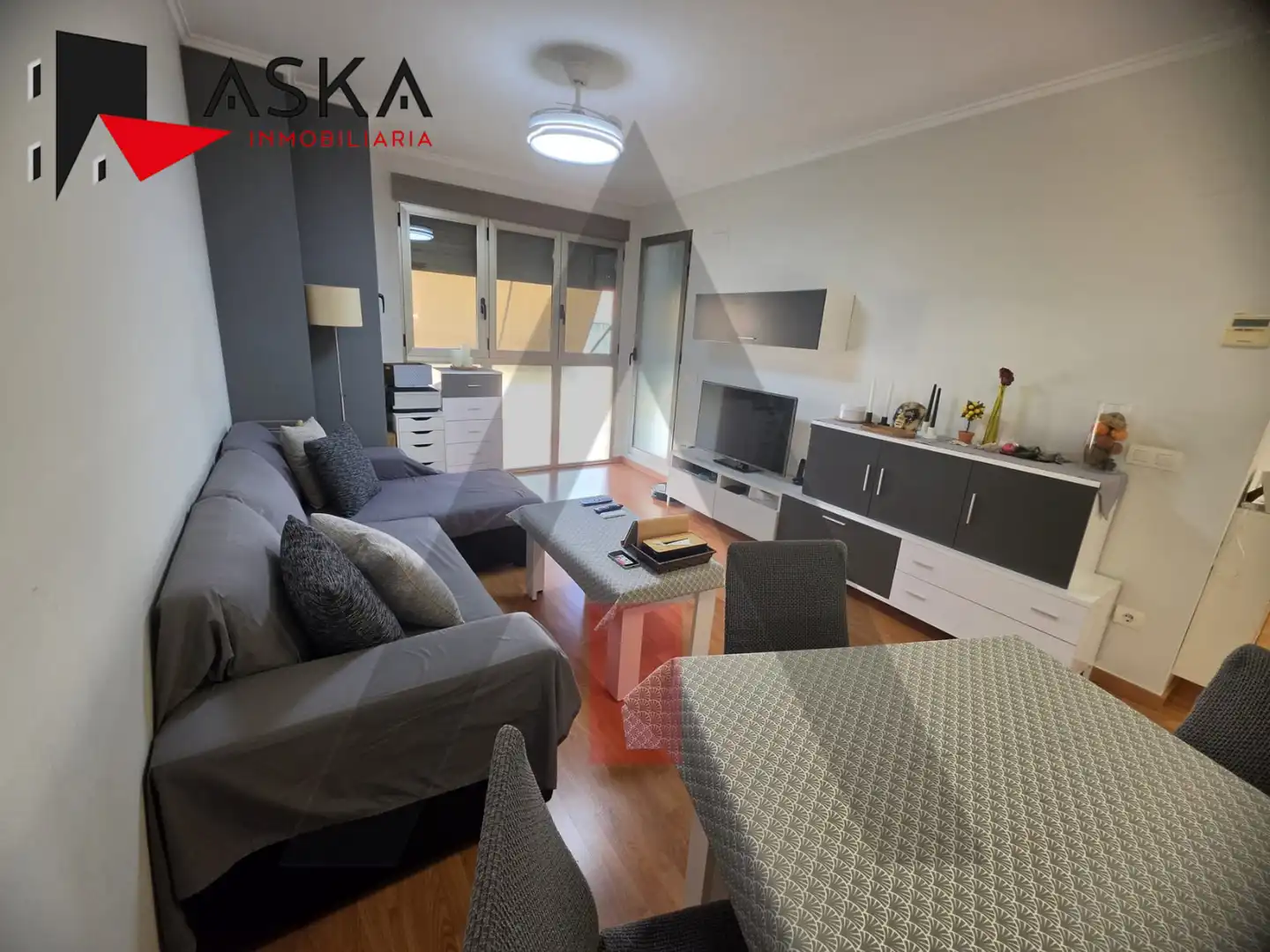 Sala d'estar de Pis en venda en Paiporta amb Aire condicionat i Traster