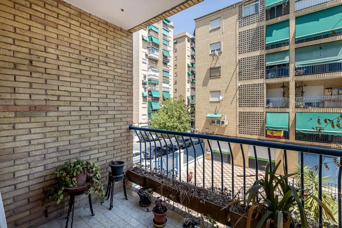 Terrassa de Pis en venda en Granada amb Calefacció i Terrassa