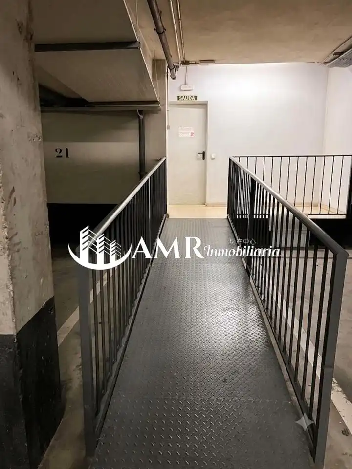 Terraza de Piso en venta en Parla con Aire acondicionado, Calefacción y Trastero