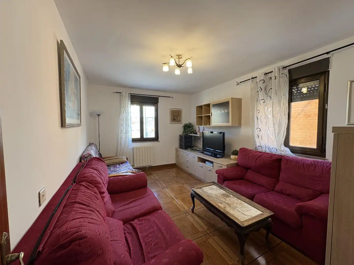 Sala de estar de Edificio en venta en Aller