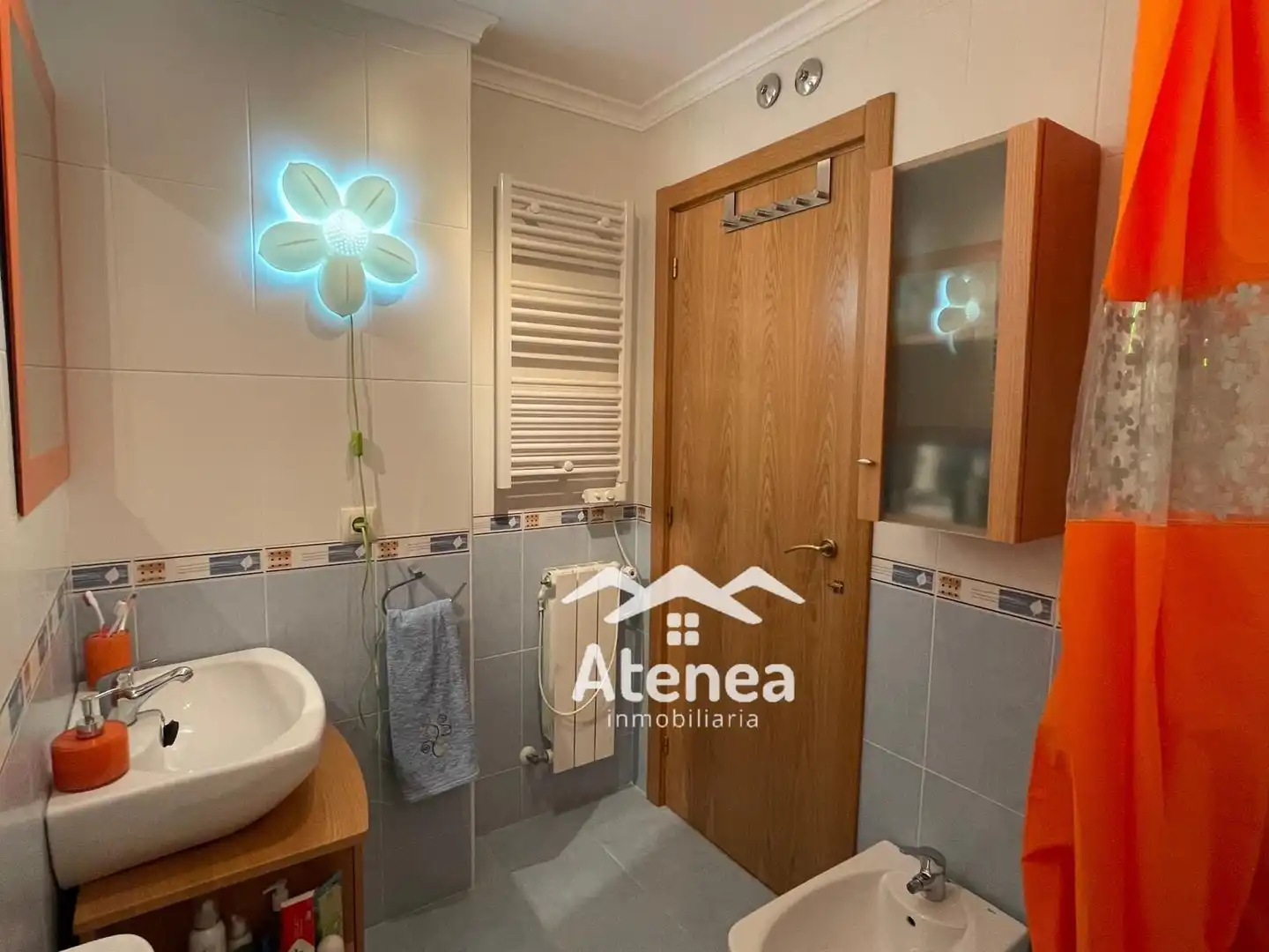 Baño de Ático en venta en La Roda con Aire acondicionado, Calefacción y Terraza