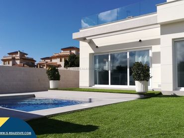 Villa con piscina in vendita a Los Montesinos