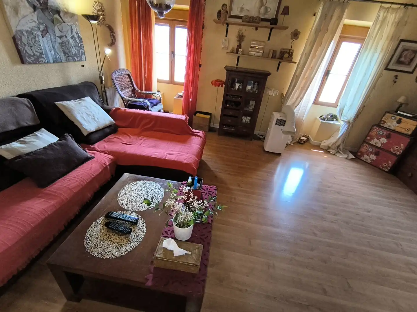 Sala de estar de Casa o chalet en venta en Valoria la Buena con Aire acondicionado, Calefacción y Terraza