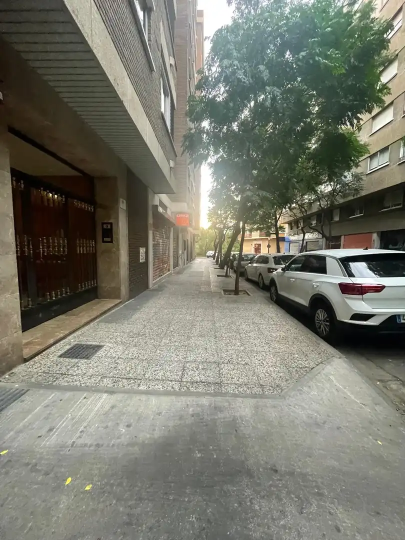 Vista exterior de Garaje en venta en Zaragoza