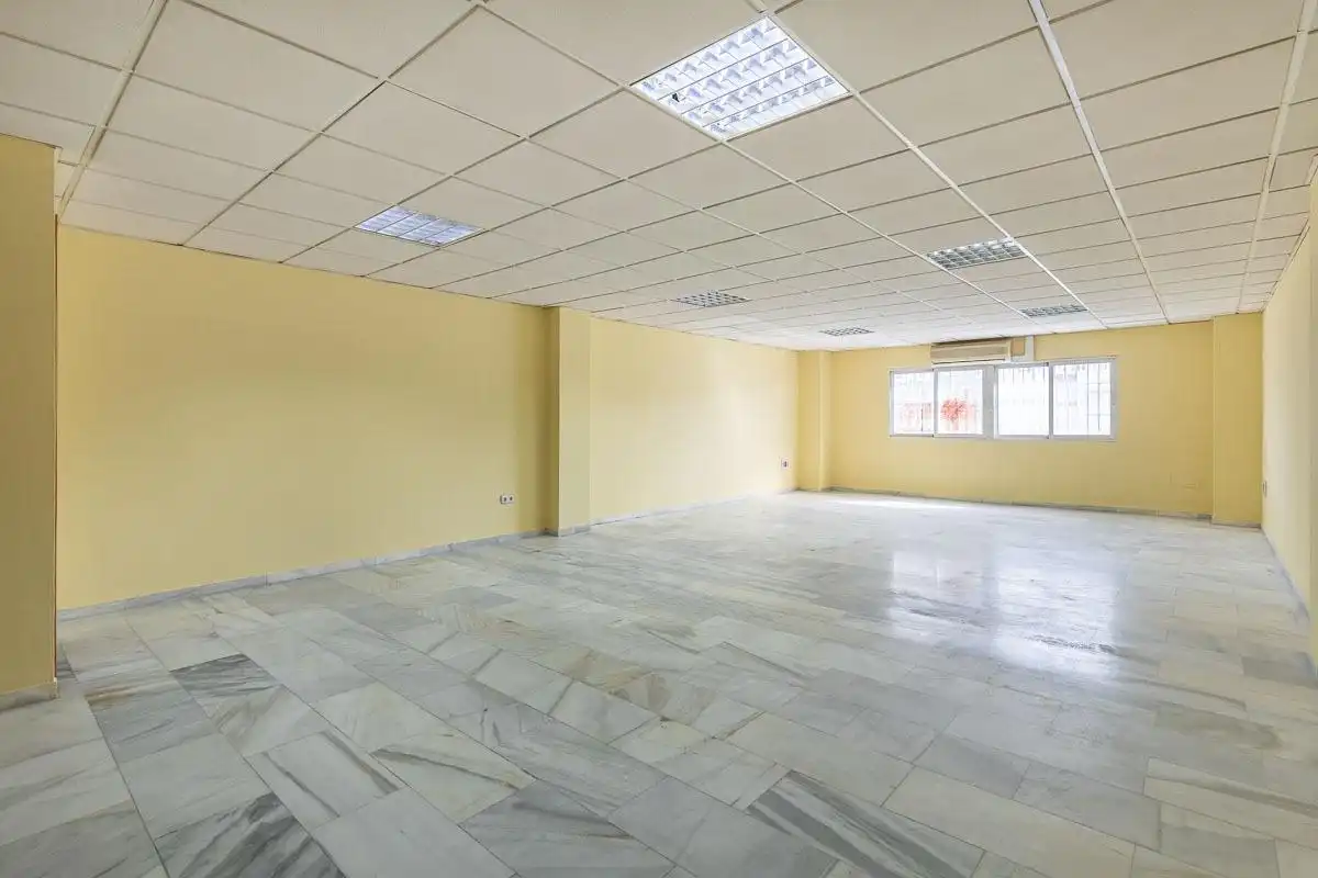 Nau industrial en venda a Avenida JUNCARIL, imagen 5