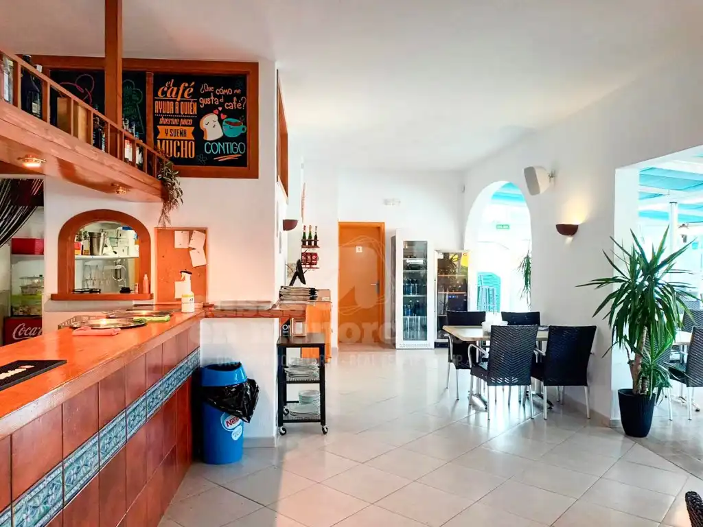 Local comercial en venda a Arenal d'en Castell, imagen 2