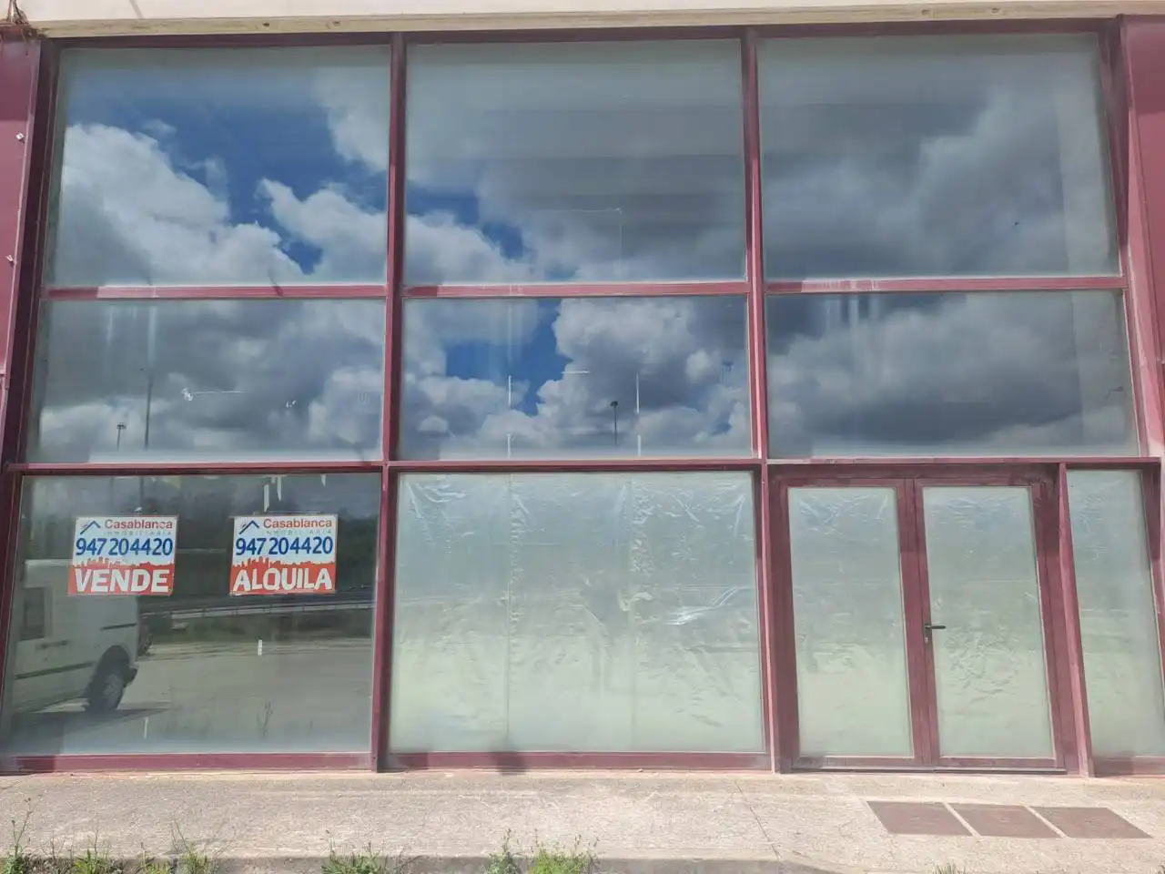 Fabrikhallen zum Verkauf in Burgos