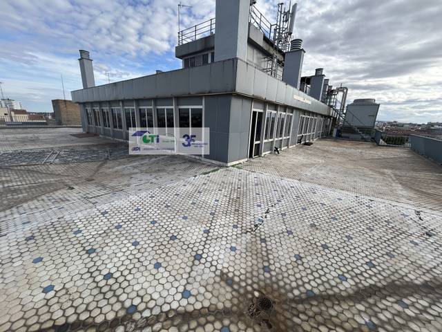 Oficina en Alquiler en COSO en Paseo Independencia