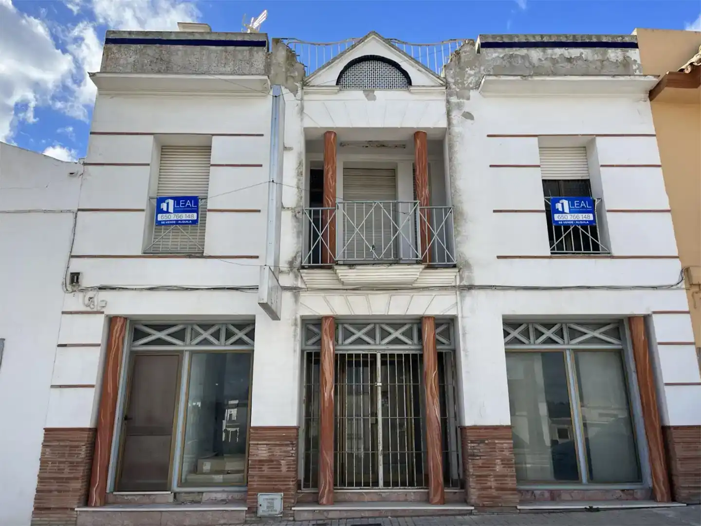 Vista exterior de Piso en venta en El Cuervo de Sevilla con Aire acondicionado y Trastero