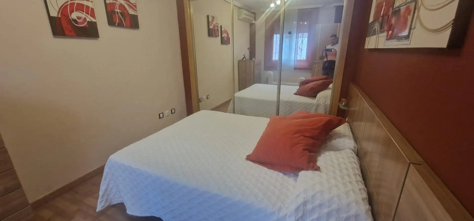 Schlafzimmer von Erdgeschoss zum Verkauf in Xirivella mit Klimaanlage, Terrasse und Abstellraum