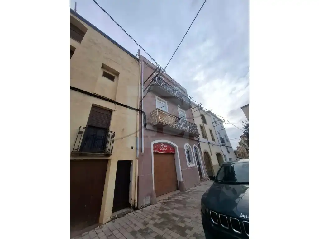 Vista exterior de Edificio en venta en Montbrió del Camp