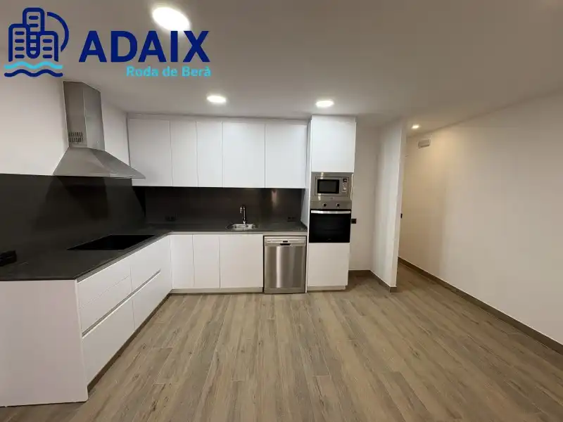 Cocina de Planta baja en venta en Roda de Berà