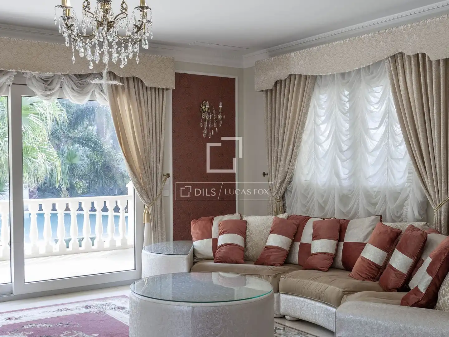 Sala d'estar de Casa o xalet en venda en Rocafort amb Aire condicionat, Calefacció i Jardí privat
