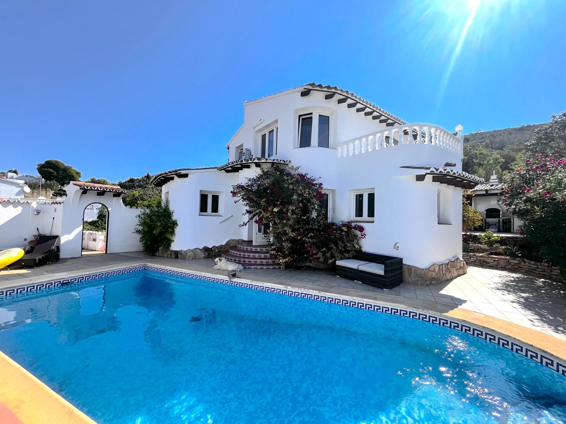 Piscina de Casa o xalet en venda en Moraira amb Aire condicionat, Calefacció i Jardí privat
