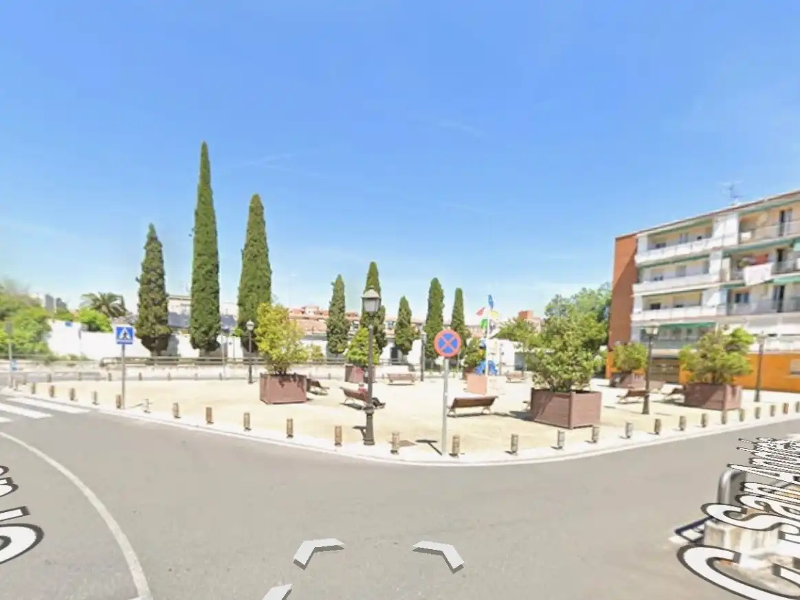 Vista exterior de Garaje en venta en Leganés