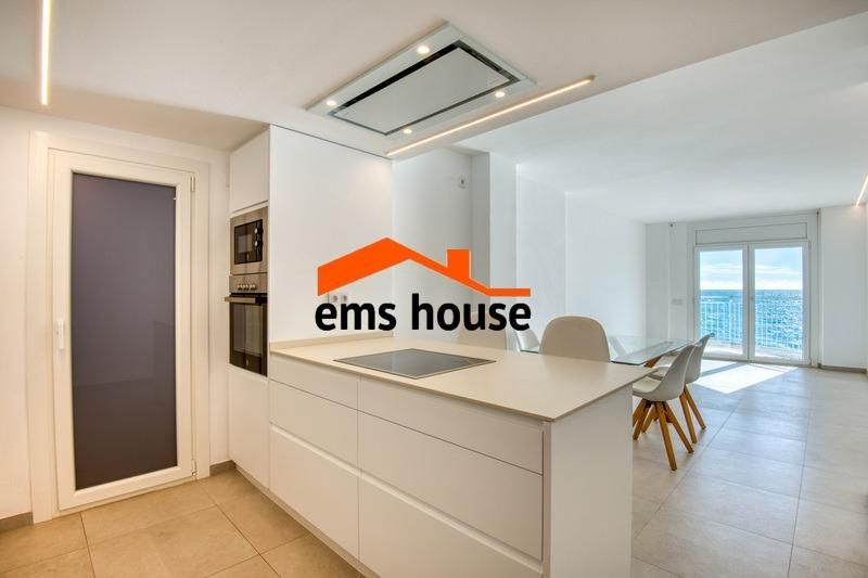 Kitchen of Apartment for sale in Calonge i Sant Antoni  with Terrace and Furnished