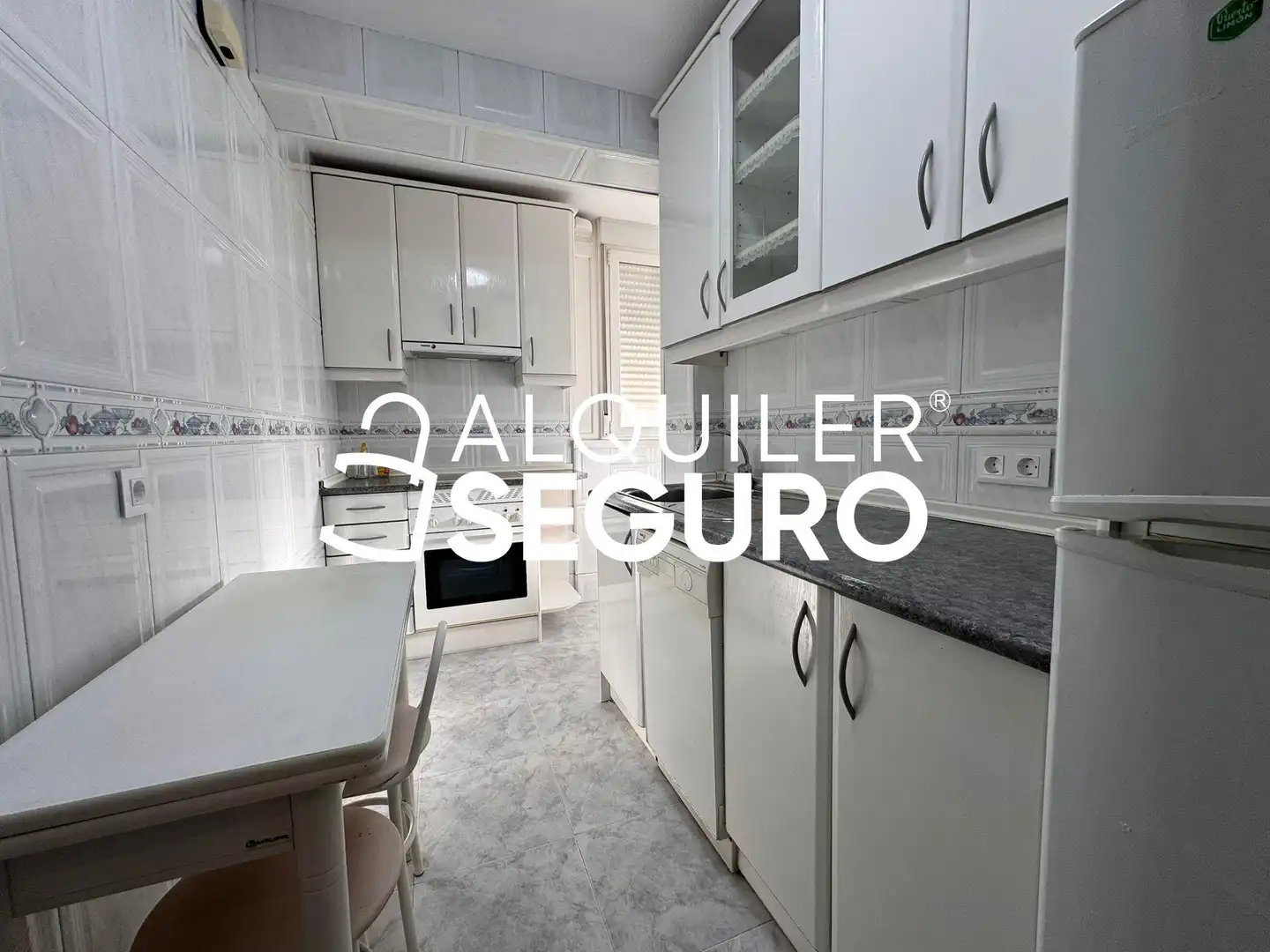 Kitchen of Flat for rent in Madrid  with Air Conditioner, Heating and Terrace