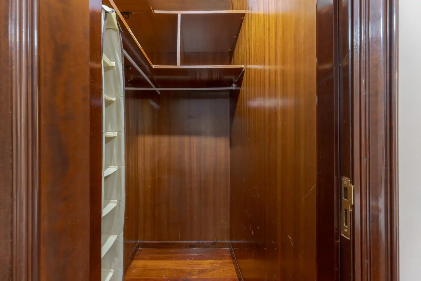 Flat for rent in Calle EDUARDO IGLESIAS, Centro - Areal