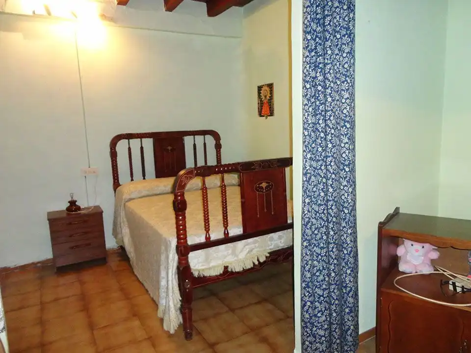 Dormitori de Casa o xalet en venda en Hontoria del Pinar amb Calefacció