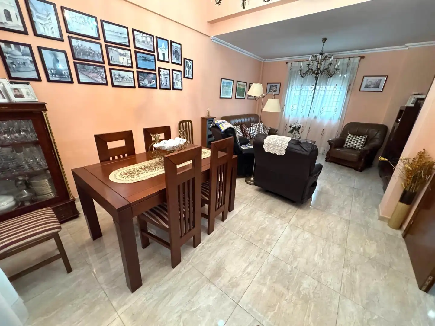 Comedor de Casa adosada en venta en Punta Umbría con Aire acondicionado, Terraza y Amueblado