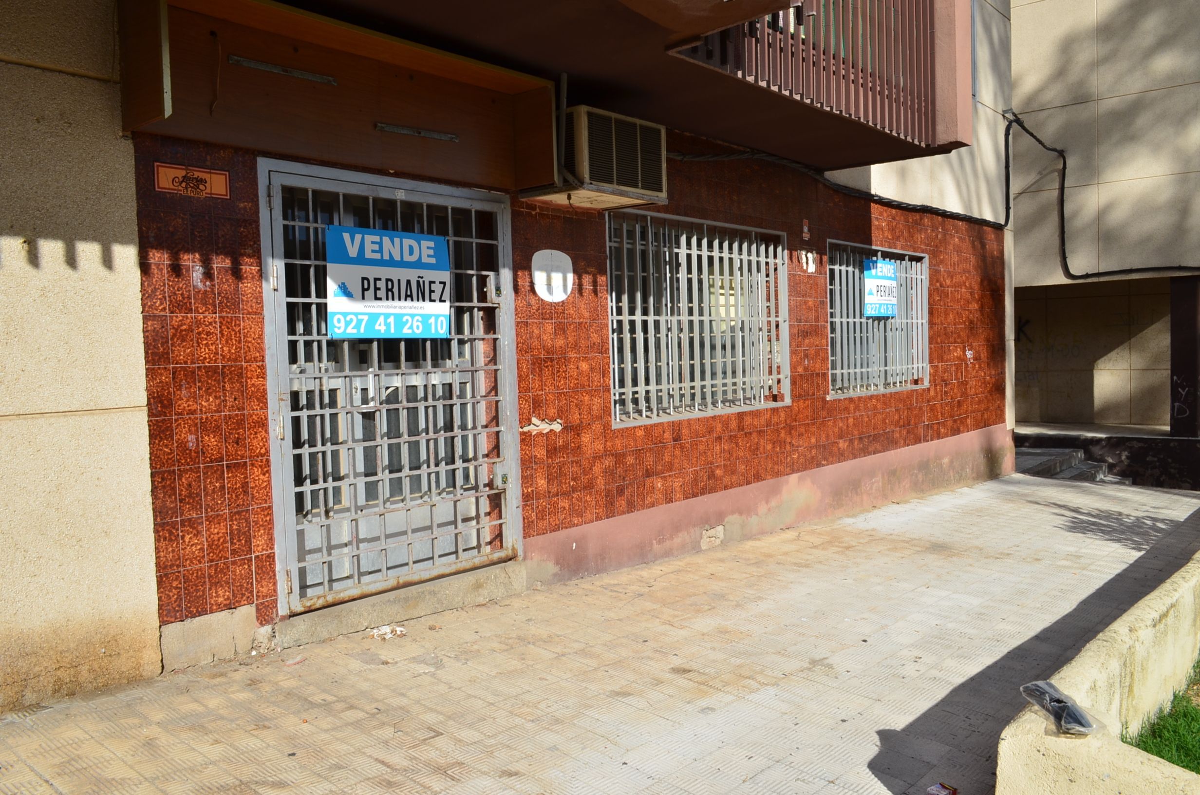 Local en venta en N/A, -1, Miralvalle - Av. Virgen del Puerto - La Data