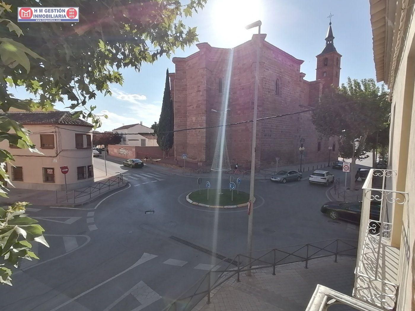 Vista exterior de Casa o chalet en venta en Alcázar de San Juan con Terraza y Balcón