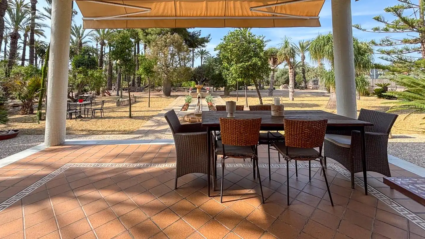 Terrassa de Casa o xalet en venda en Elche / Elx amb Calefacció, Jardí privat i Parquet
