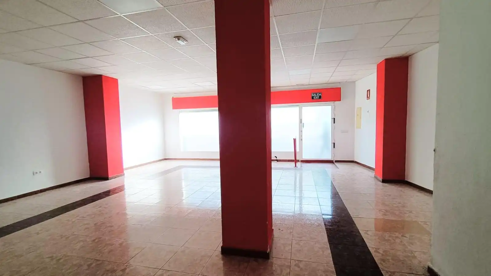 Local comercial en venda a La Pastora - La Estación, imagen 2