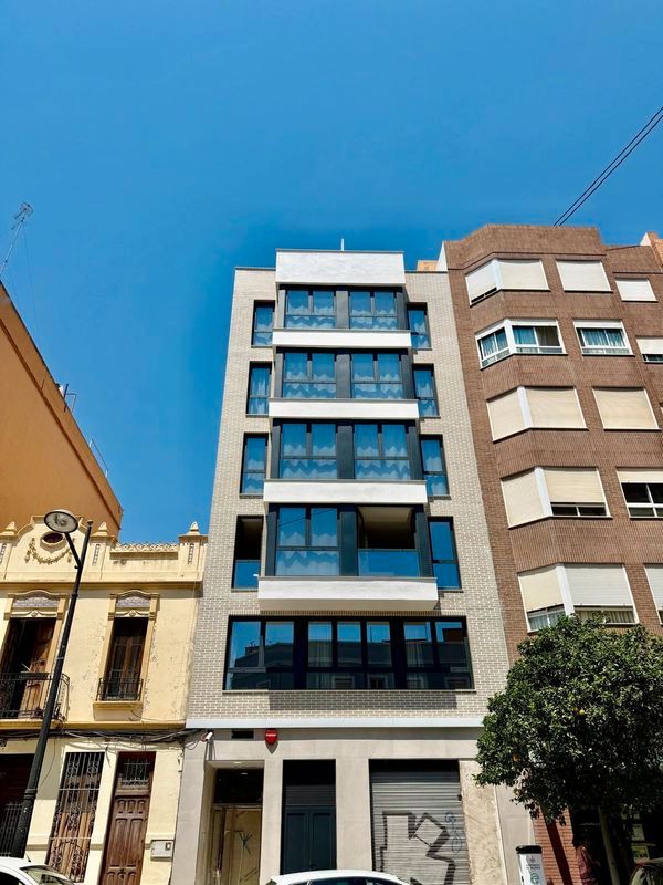 Exterior view of Study to rent in  Valencia Capital  with Air Conditioner, Heating and Furnished
