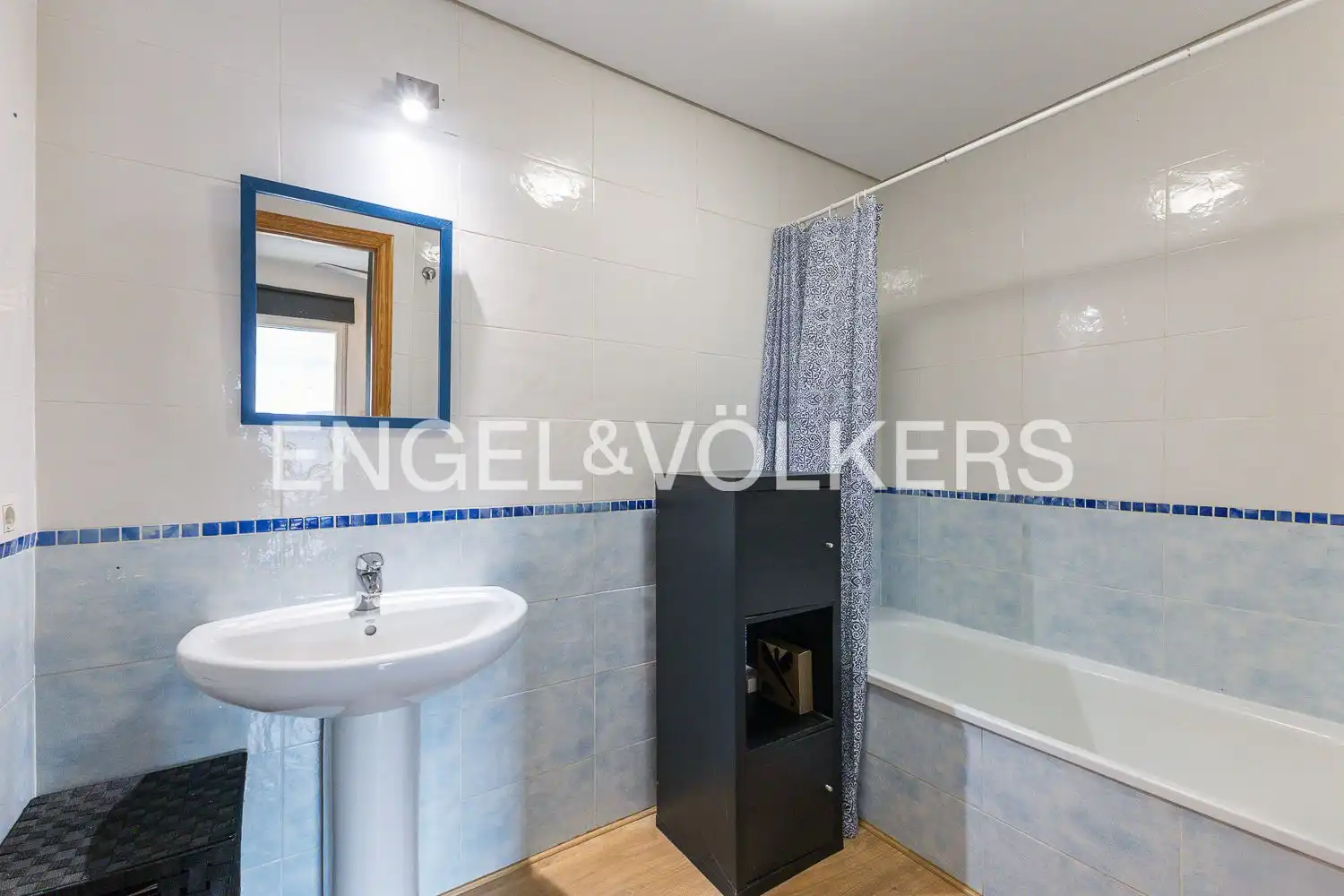 Bathroom of Flat for sale in Xaló  with Air Conditioner, Heating and Terrace