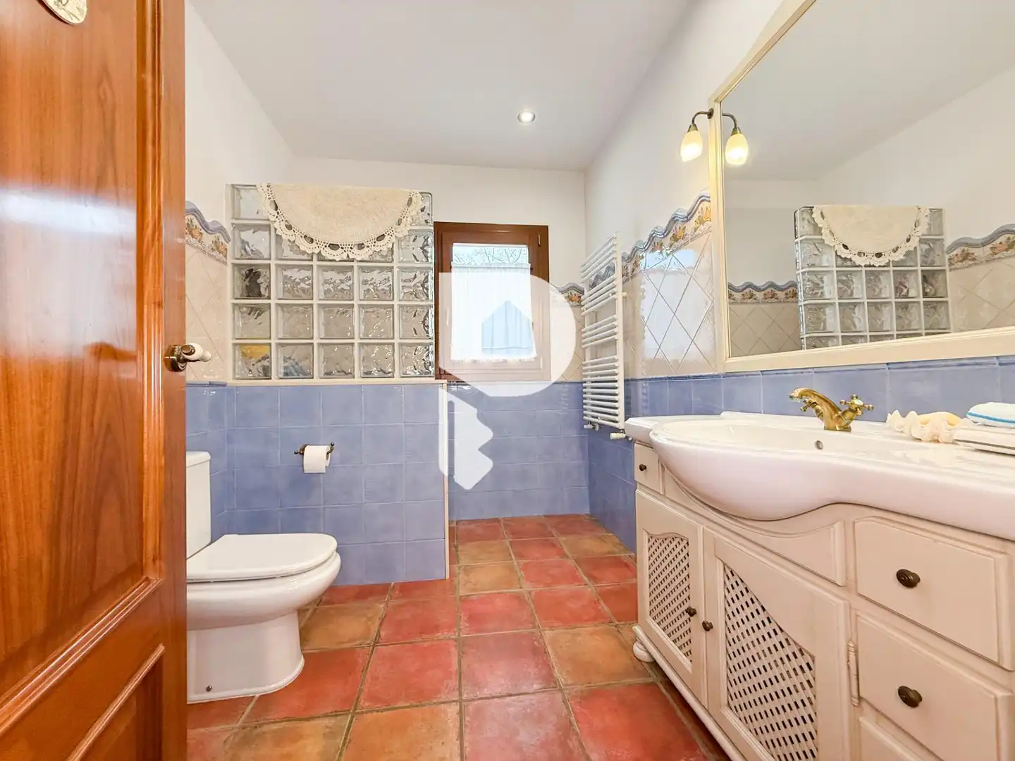 Bathroom of Houses for sale in Rubí  with Private garden, Terrace and Balcony