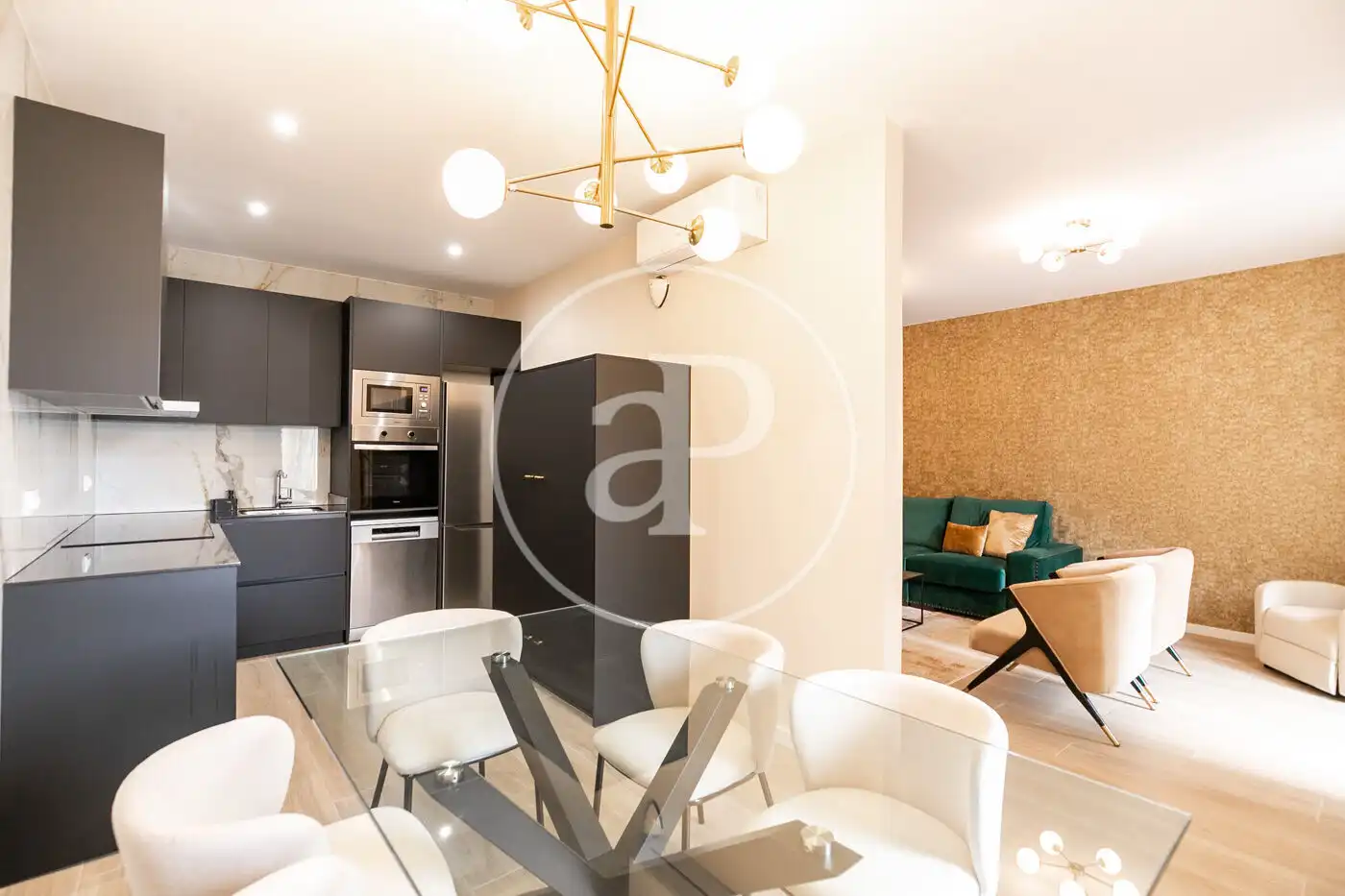 Cocina de Piso en venta en Barcelona con Aire acondicionado, Calefacción y Amueblado