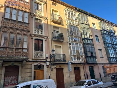 Exterior view of Building for sale in  Logroño