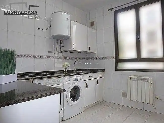 Pis amb ascensor en venda a Errekalde, imagen 4