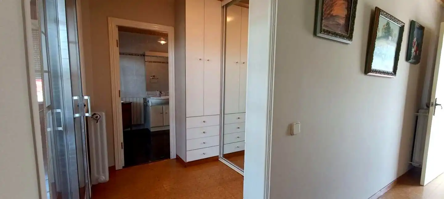 Habitación de Casa o chalet en venta en Villamediana de Iregua con Aire acondicionado, Calefacción y Jardín privado