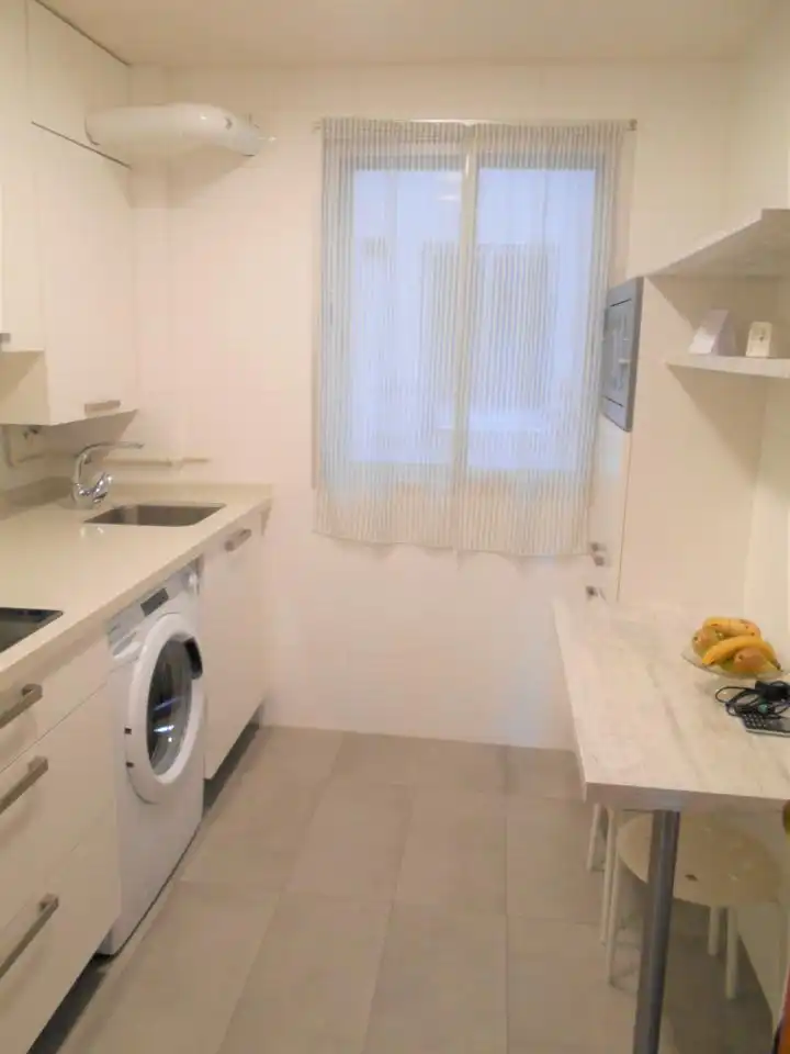 Bany de Pis de lloguer en Burgos amb Calefacció i Moblat