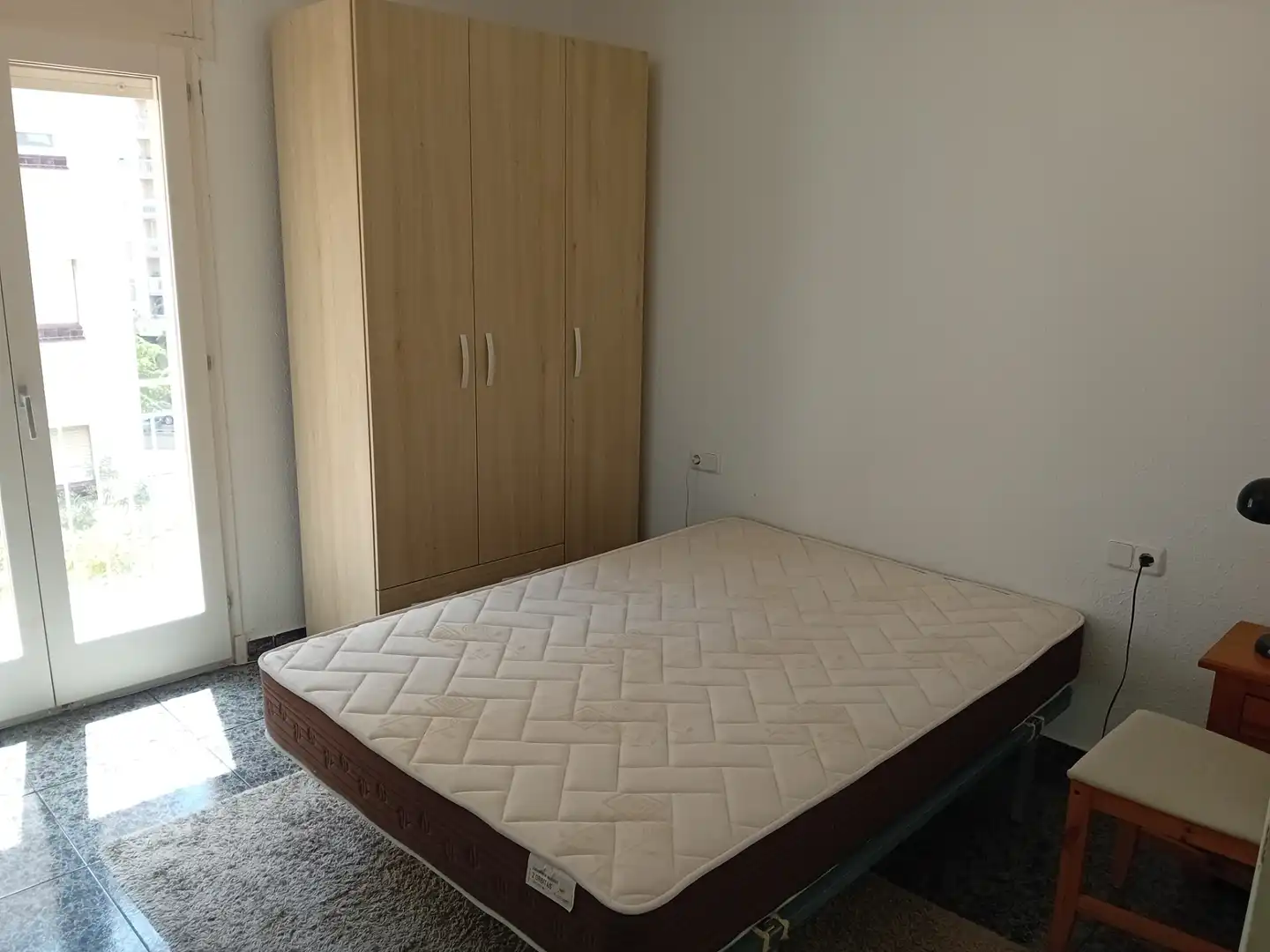 Bedroom of Flat for sale in Girona  with Air Conditioner, Heating and Terrace