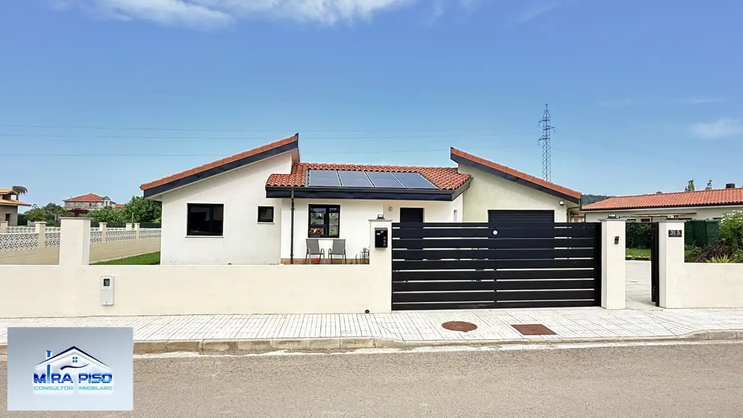 Vista exterior de Casa o chalet en venta en Las Rozas de Valdearroyo  con Calefacción, Terraza y Trastero