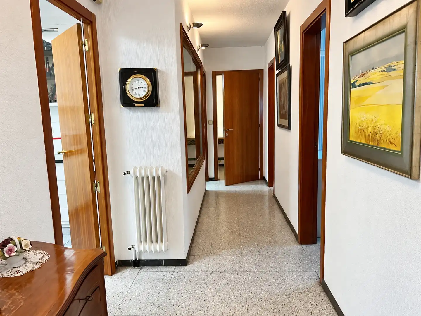 Piso con ascensor en venta en Carrer Bisbe Lorenzana, imagen 5