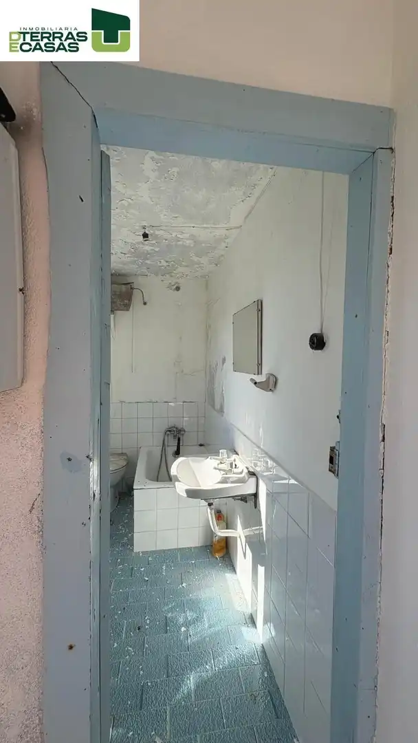Bany de Casa o xalet en venda en A Lama   amb Jardí privat