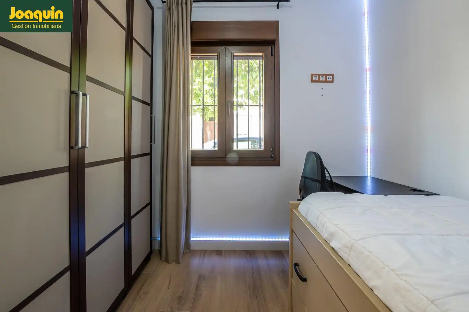 Bedroom of Houses for sale in Córdoba  with Air Conditioner, Terrace and Storage room