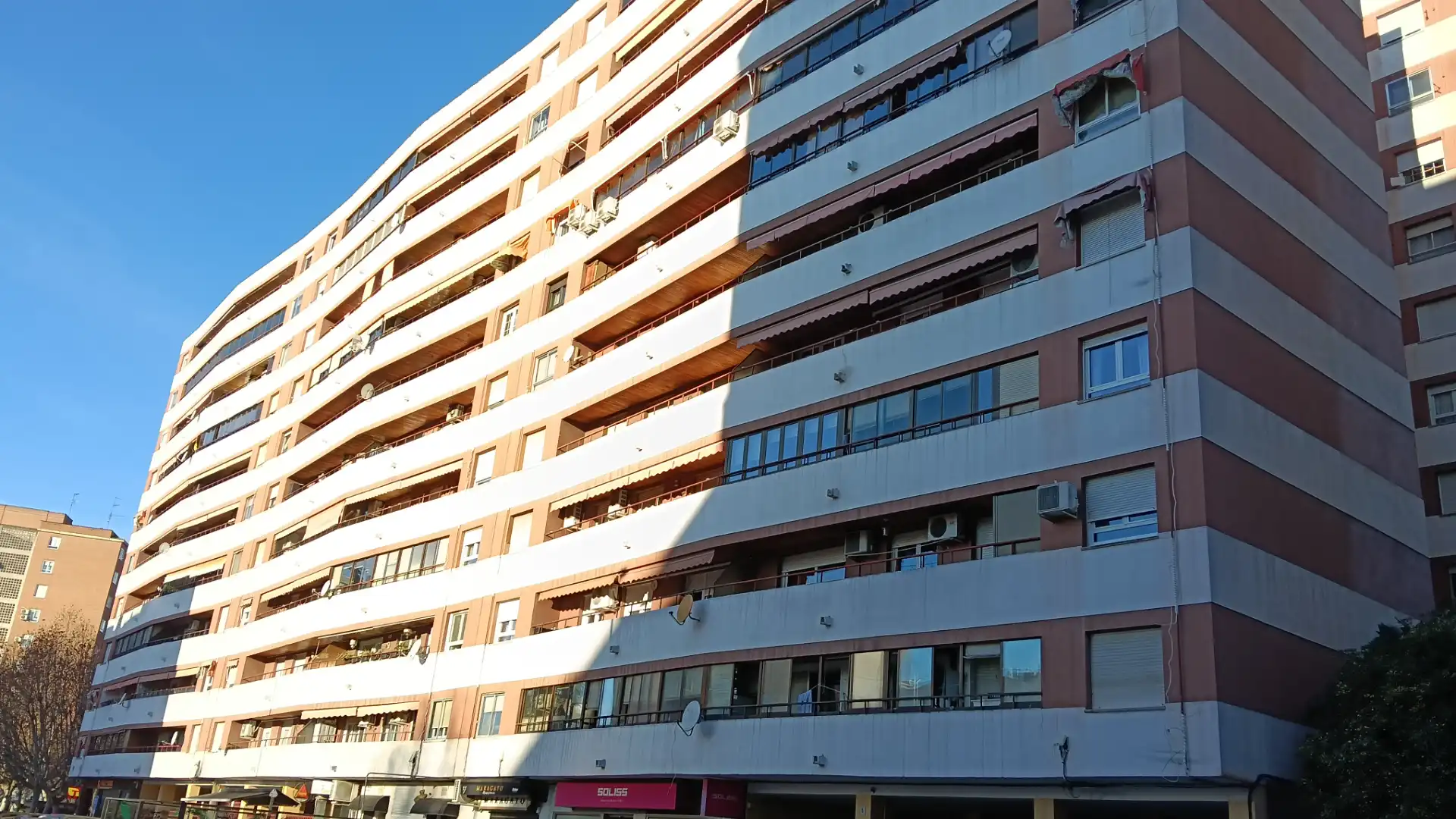 Vista exterior de Piso en venta en Talavera de la Reina con Calefacción, Parquet y Terraza