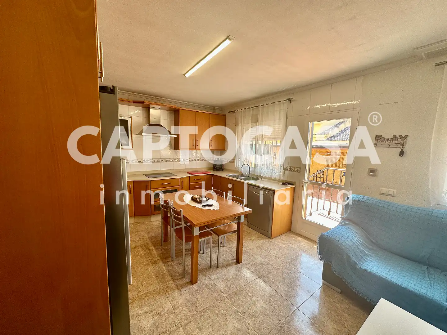 Cuina de Casa adosada en venda en Cartagena amb Aire condicionat, Terrassa i Traster