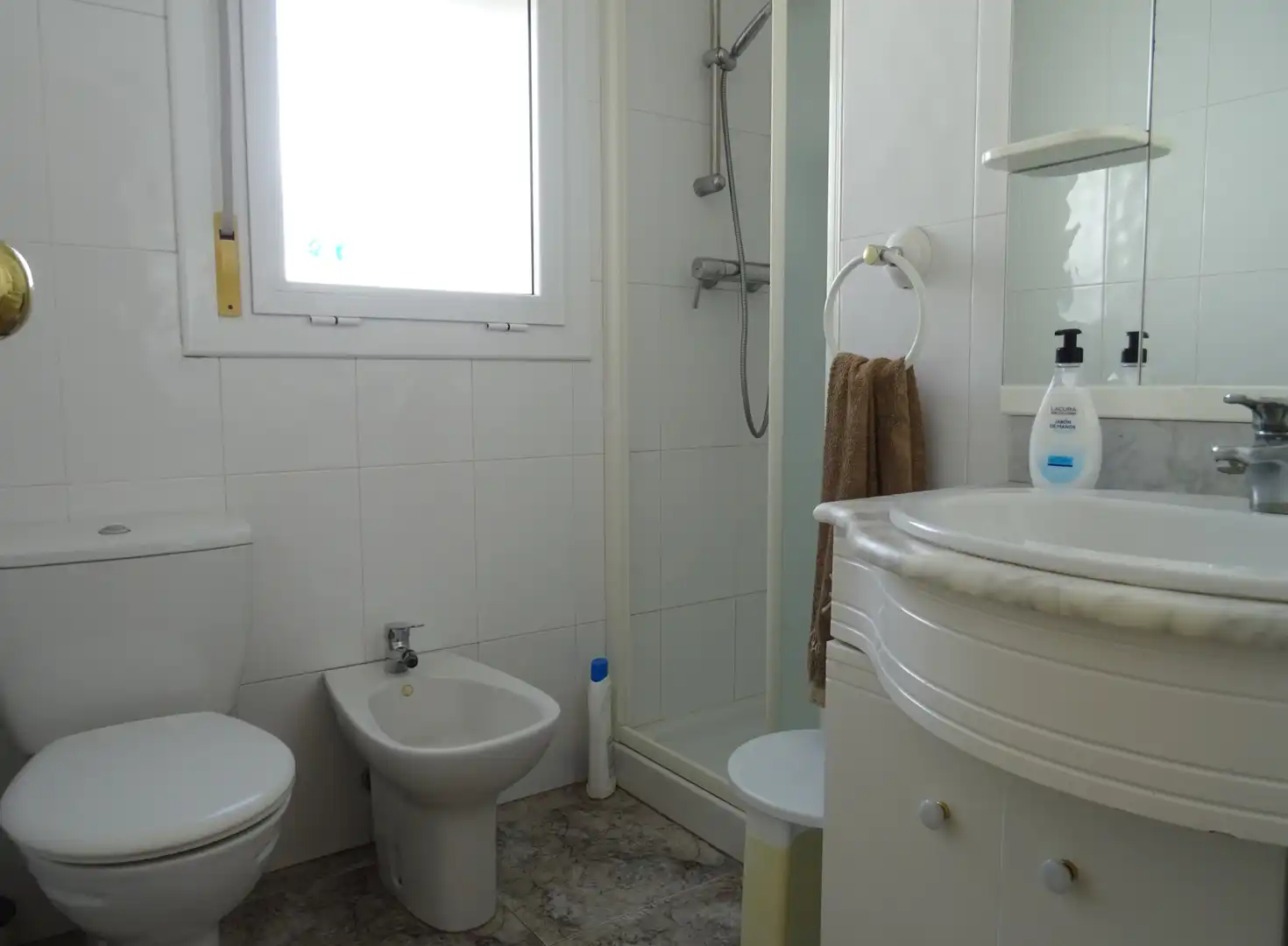 Baño de Apartamento en venta en Creixell con Terraza y Horno