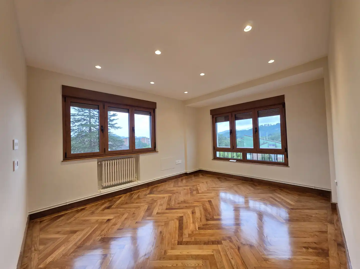 Sala d'estar de Casa o xalet de lloguer en Siero amb Calefacció, Parquet i Terrassa