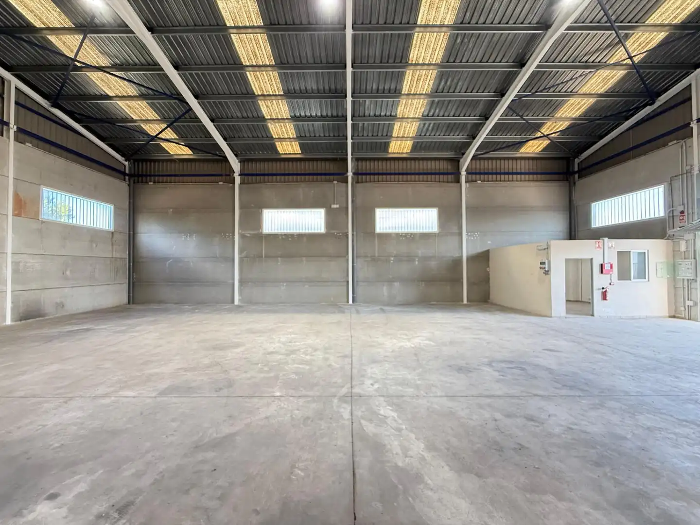 Nave industrial in affitto a Senyera, imagen 4