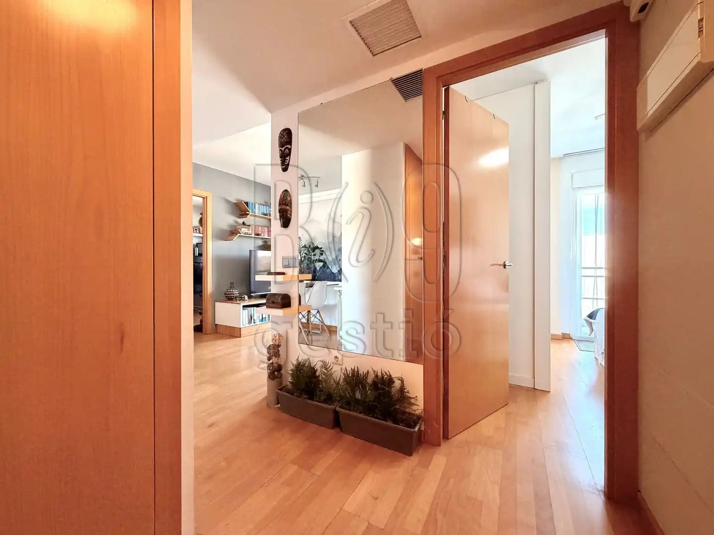 Wohnung zum Verkauf in Tarragona mit Klimaanlage, Heizung und Terrasse